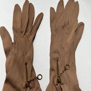 Vintage tan gloves